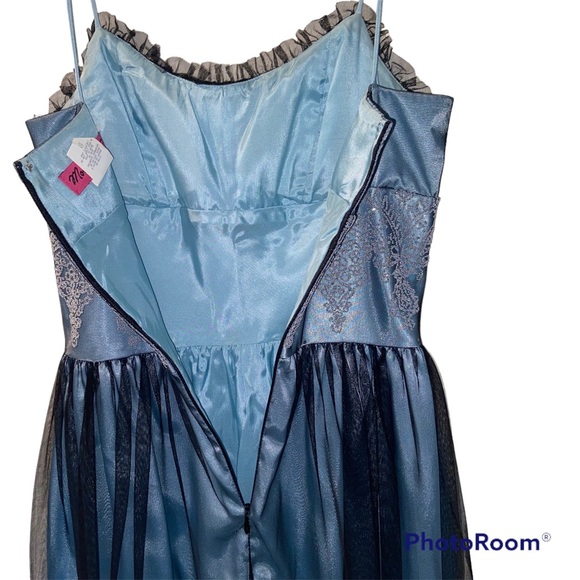 Size 5/6 Morgan & Co. Blue Dress - Picture 6 of 10